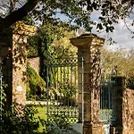 Chateau La Gineste - Castle And Vineyard * Duravel