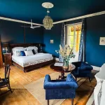Chateau La Gineste - Castle And Vineyard Lodge Duravel