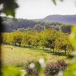 Chateau La Gineste - Castle And Vineyard Jaktstuga *