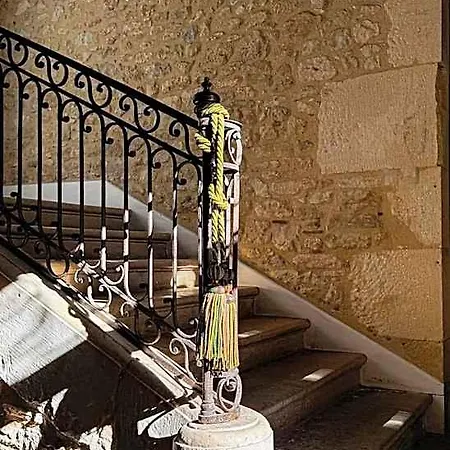 Chateau La Gineste - Castle And Vineyard Duravel