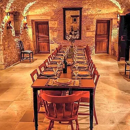 Chateau La Gineste - Castle And Vineyard Duravel