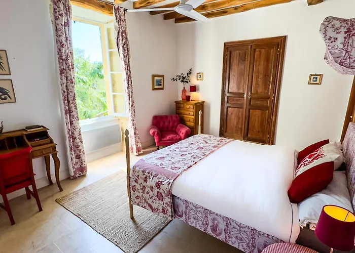 Chateau La Gineste - Castle And Vineyard * Duravel